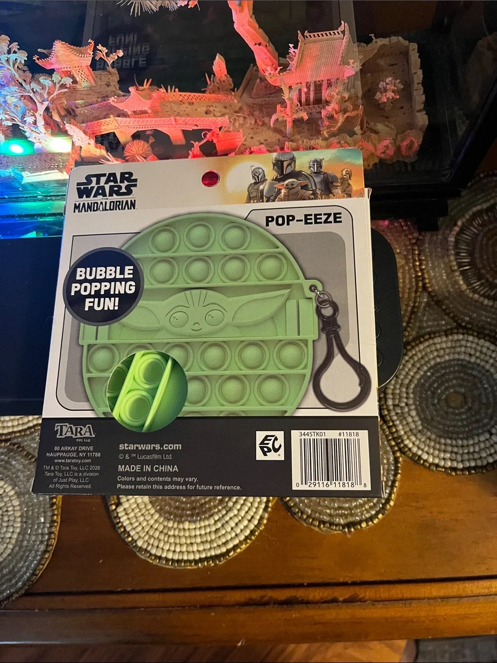Disney Star Wars The Mandalorian Green Baby Yoda Pop-Eeze Bubble Popper Keychain